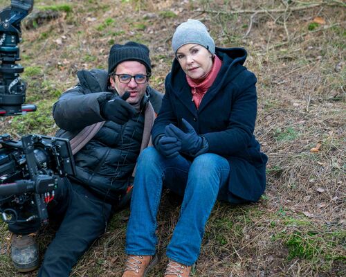 Regisseur Grzegorz Muskala und Katrin Sass. © ARD/Oliver Feist